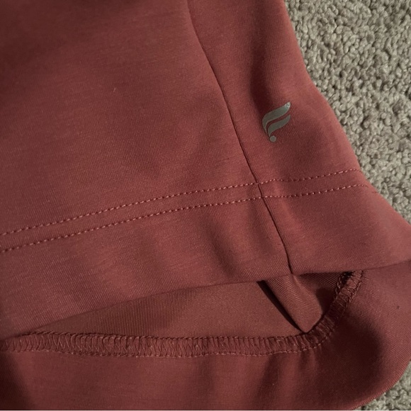 Fabletics Sammy Dark Rouge Hooded Hi-Low Zip Multi Pocket Jacket Women’s XS - Picture 6 of 6